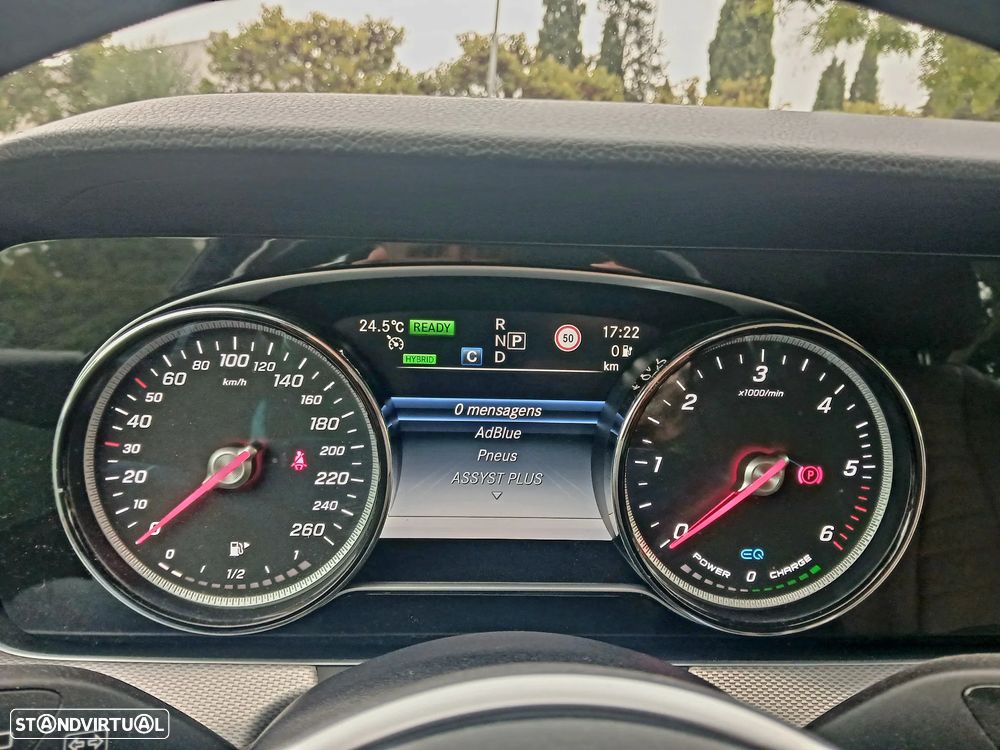 Mercedes-Benz E 300 Bluetec Hybrid Avantgarde - 27