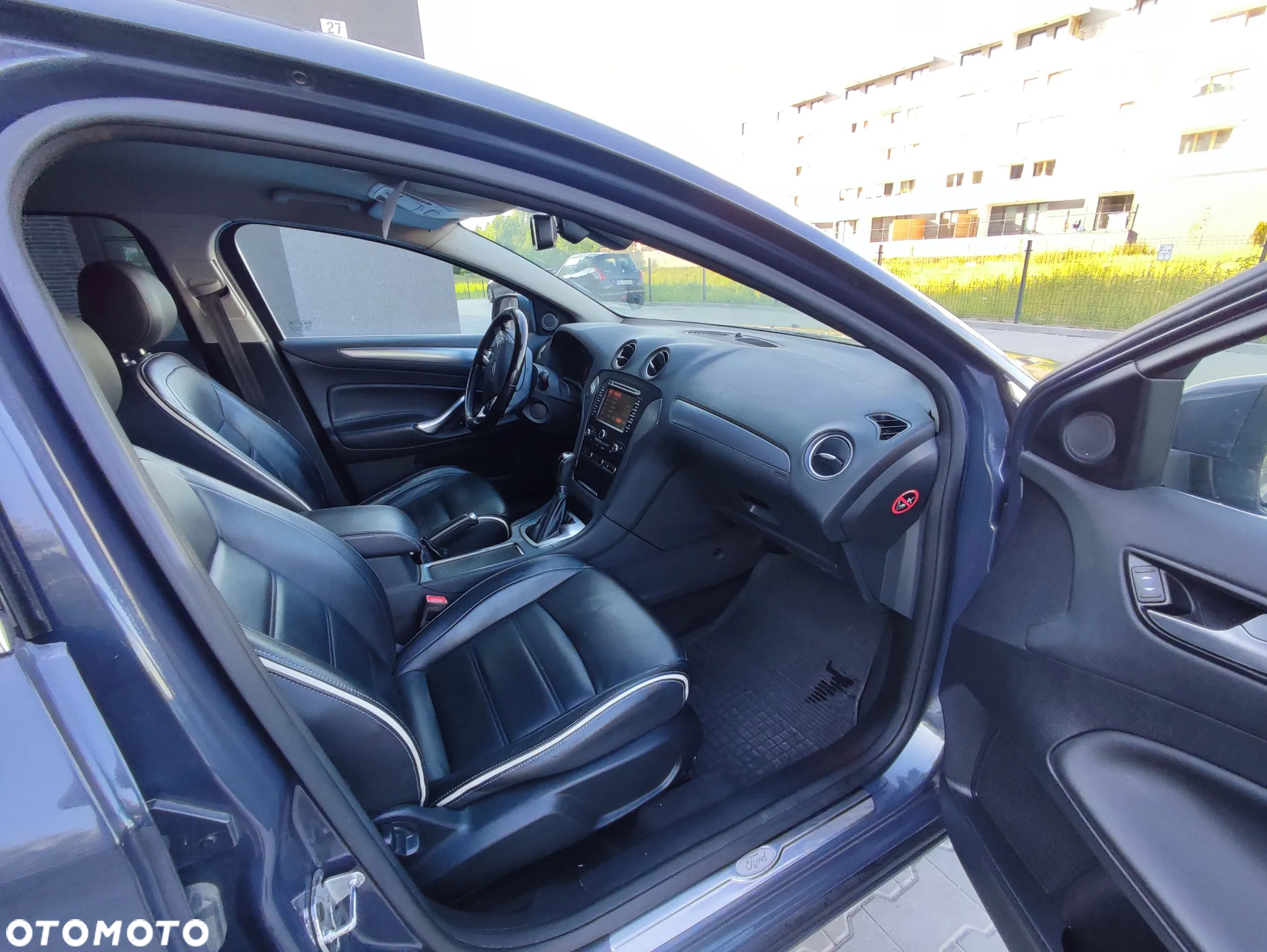 Ford Mondeo 2.0 TDCI Business Edition - 24