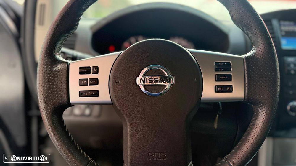 Nissan Navara 3.0 dCi V6 CD LE AT 4WD - 22