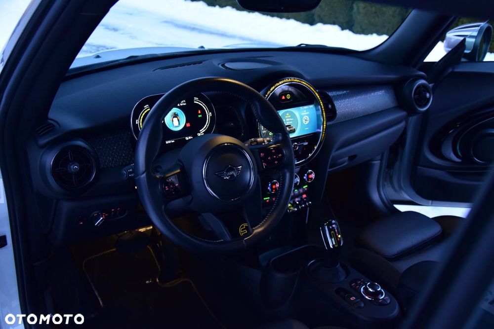 MINI Cooper SE Electric Trim - 20