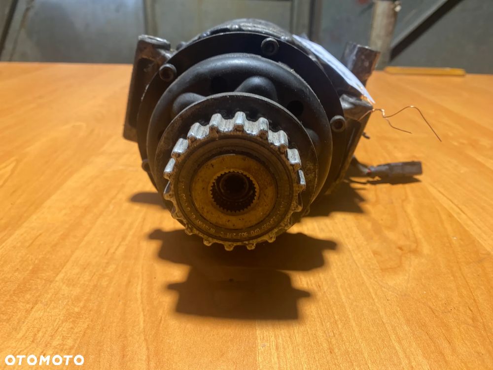KOMPRESOR SPRĘŻARKA KLIMATYZACJI VW T5 7H0820805C - 4