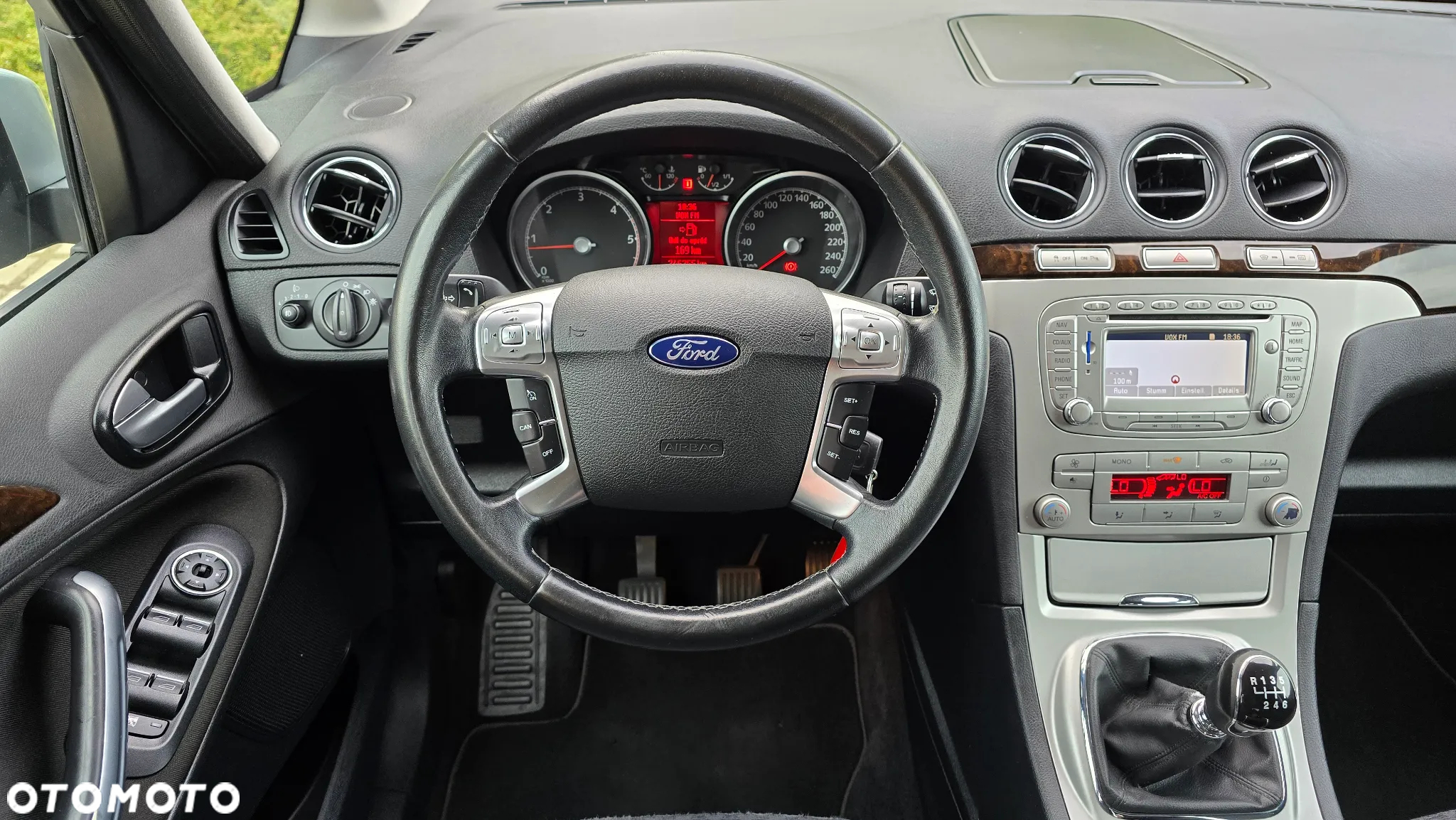 Ford Galaxy 2.0 TDCi Ghia - 14