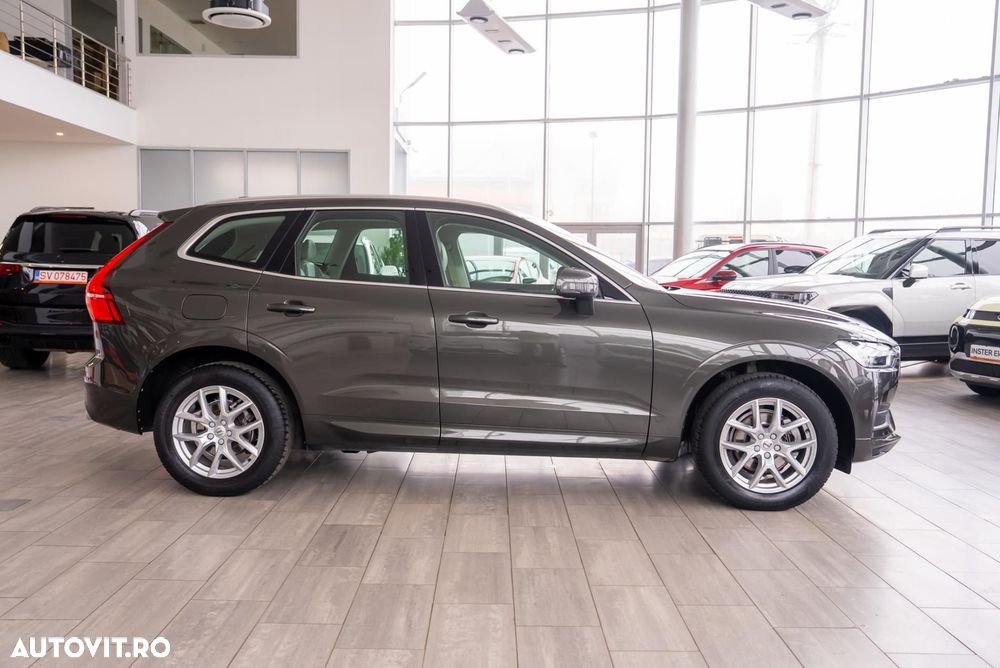 Volvo XC 60 D4 AWD Geartronic Momentum - 8