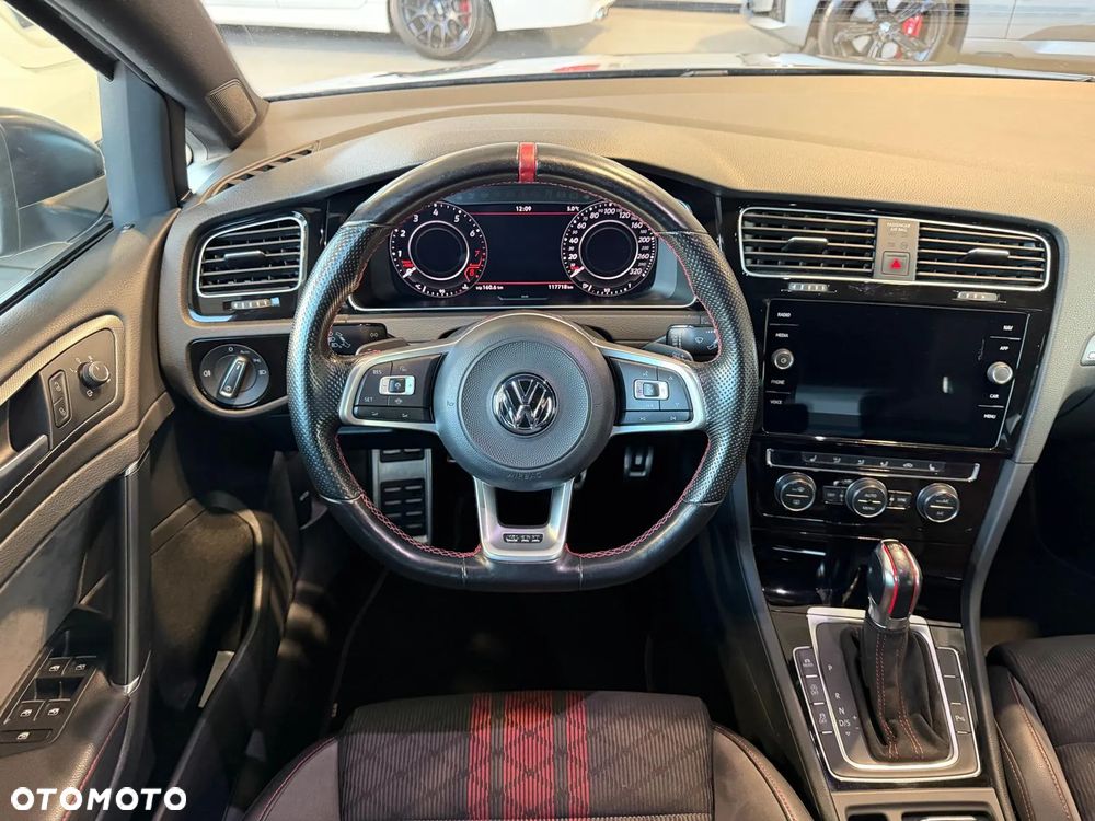 Volkswagen Golf GTI TCR 2.0 TSI OPF DSG - 11
