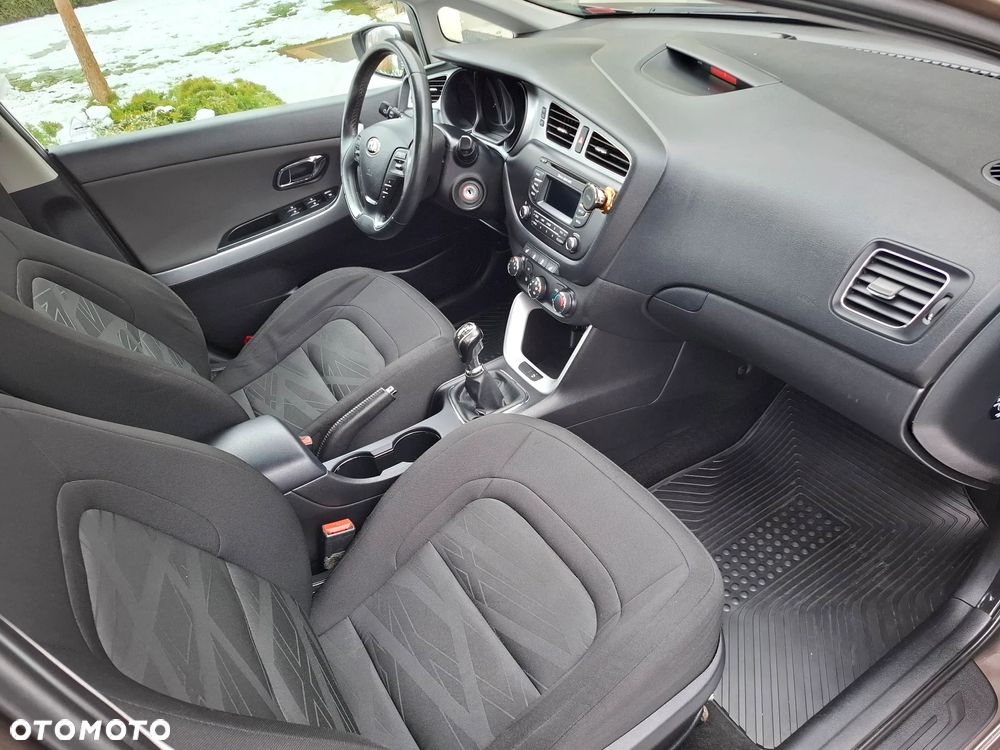 Kia Ceed 1.6 GDI Platinum Edition - 23