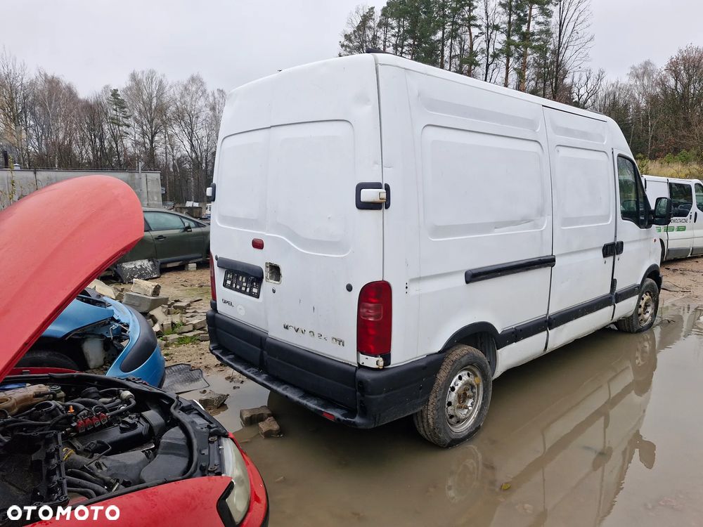 OPEL MOVANO 2.2 maska zderzak drzwi skrzynia felgi fotele - pojazd na częsci - 2