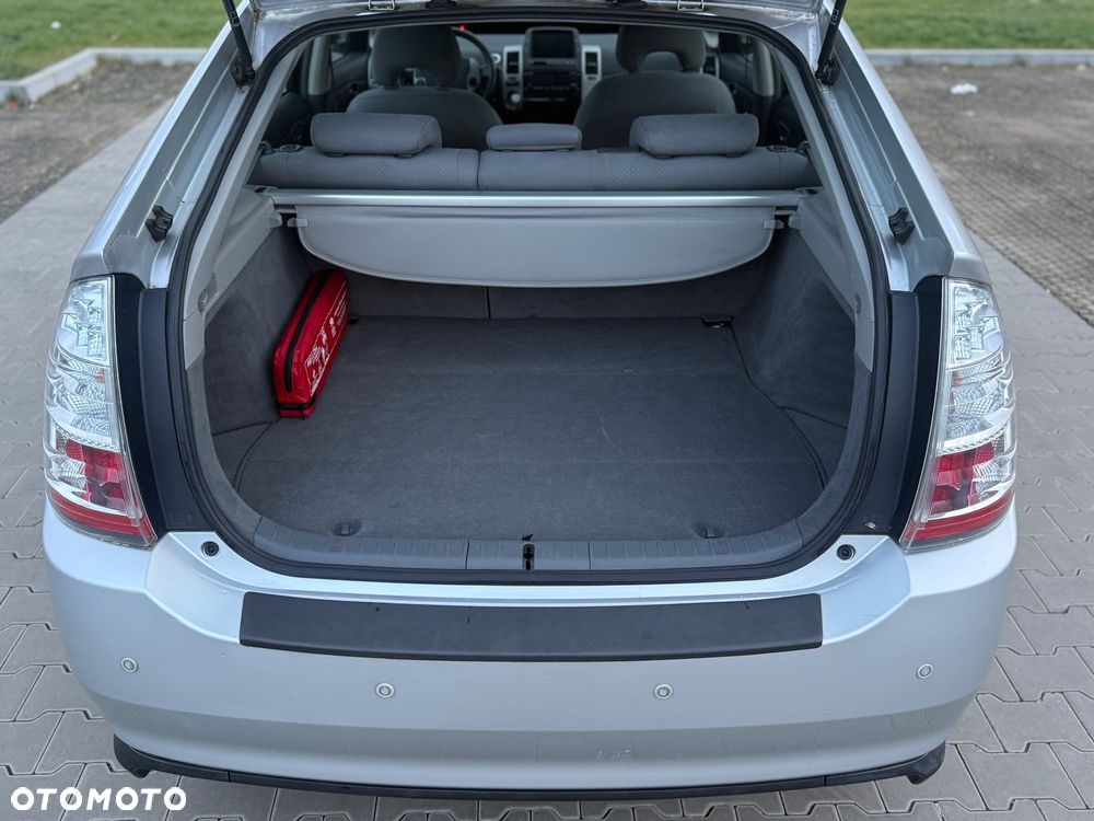 Toyota Prius 1.5 VVT-i Sol (nav) - 13