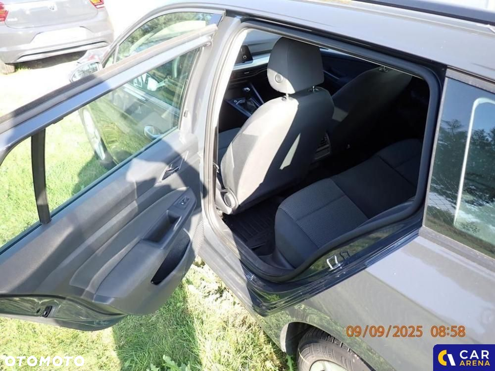 Volkswagen Golf - 17