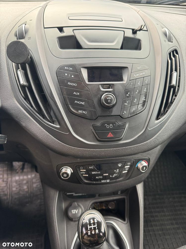 Ford Tourneo Courier - 9