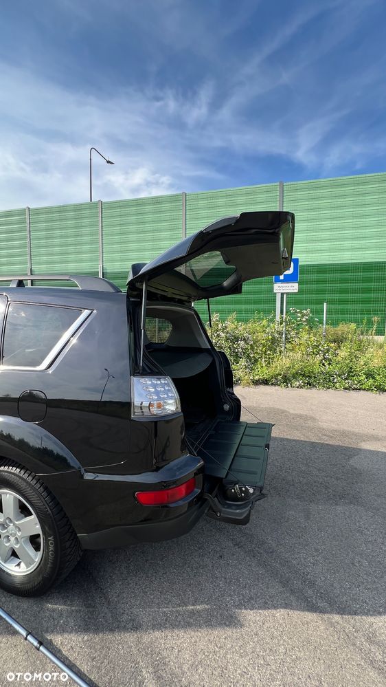 Mitsubishi Outlander 2.0 Invite 2WD EU5 - 34