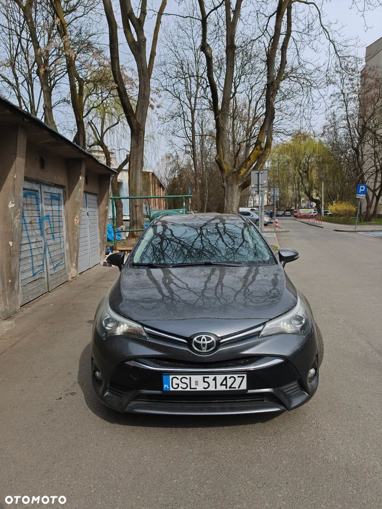 Toyota Avensis 1.8 Premium MS - 1