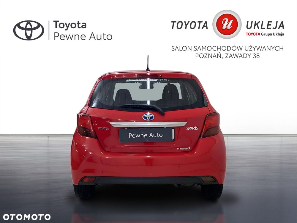 Toyota Yaris Hybrid 100 Premium - 7