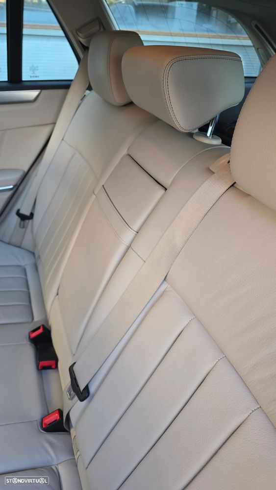 Mercedes-Benz E 300 Bluetec Hybrid Avantgarde - 16