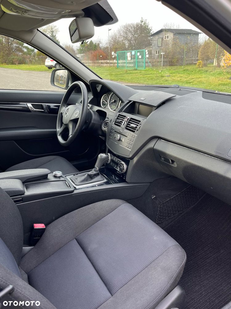 Mercedes-Benz Klasa C 200 CDI DPF Automatik Classic - 15