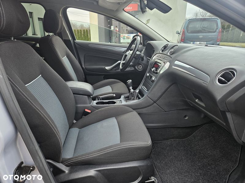 Ford Mondeo SW 1.6 T Silver X Plus - 6