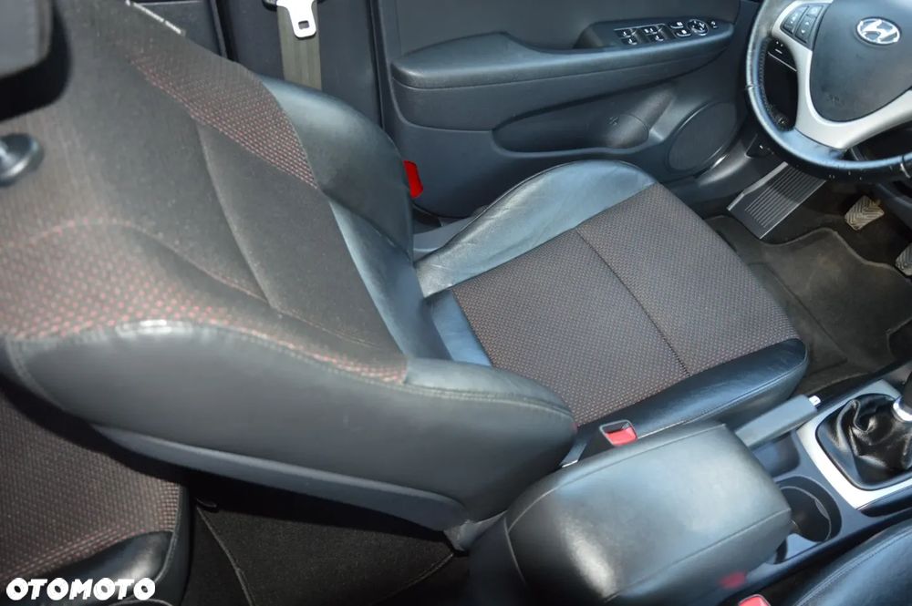 Hyundai i30 1.4 Edition Plus - 24