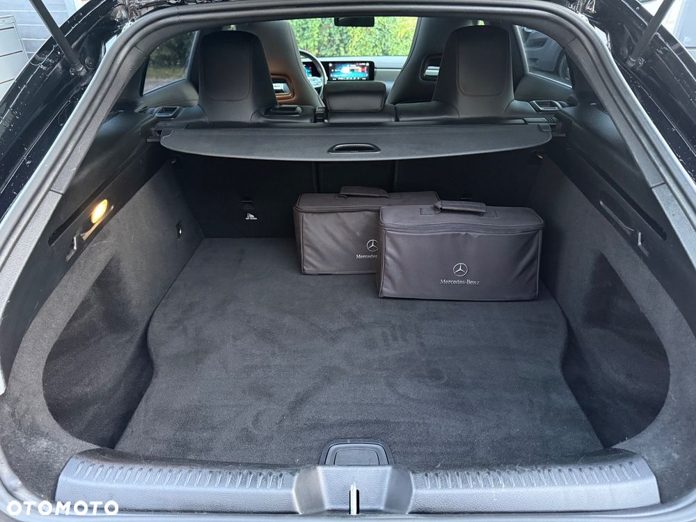 Mercedes-Benz CLA 250 e 8G-DCT AMG Line - 36