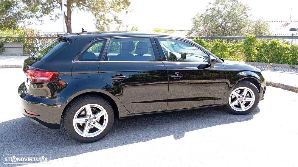 Audi A3 Sportback 30 TDI Design - 13