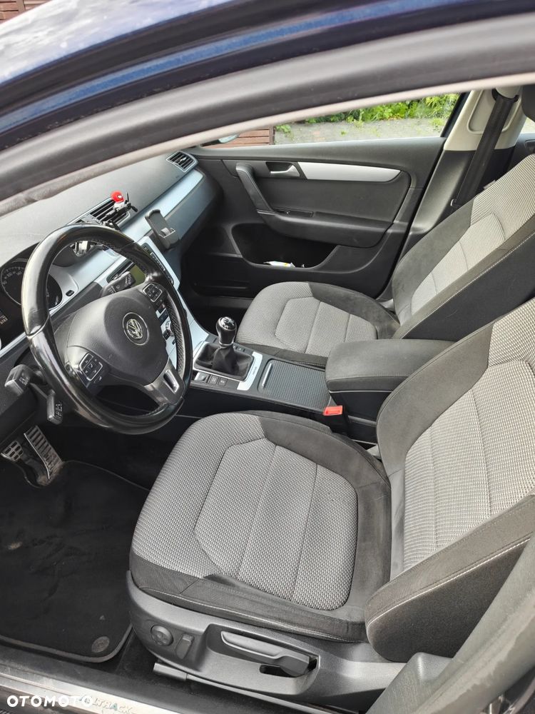 Volkswagen Passat Alltrack - 3