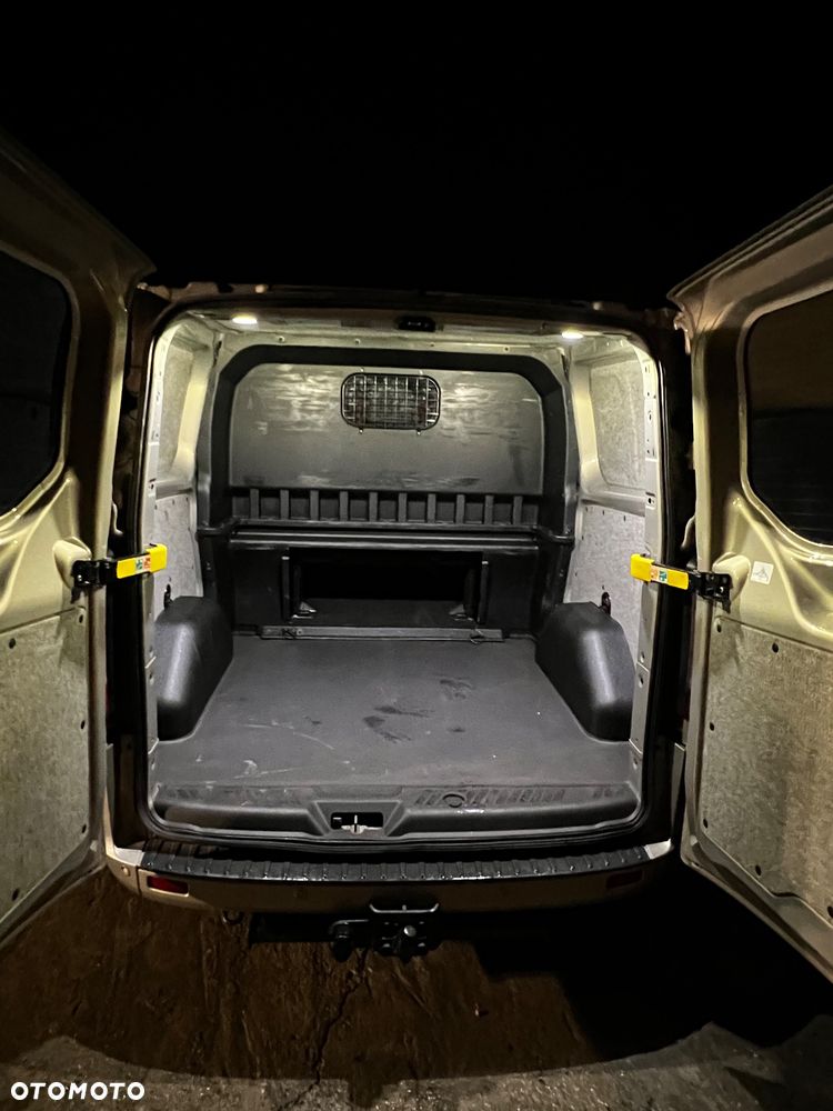 Ford Transit Custom - 9