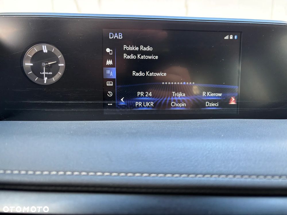 Lexus UX - 22