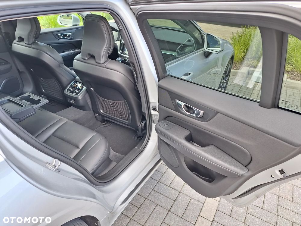 Volvo V60 D4 AWD Inscription - 24