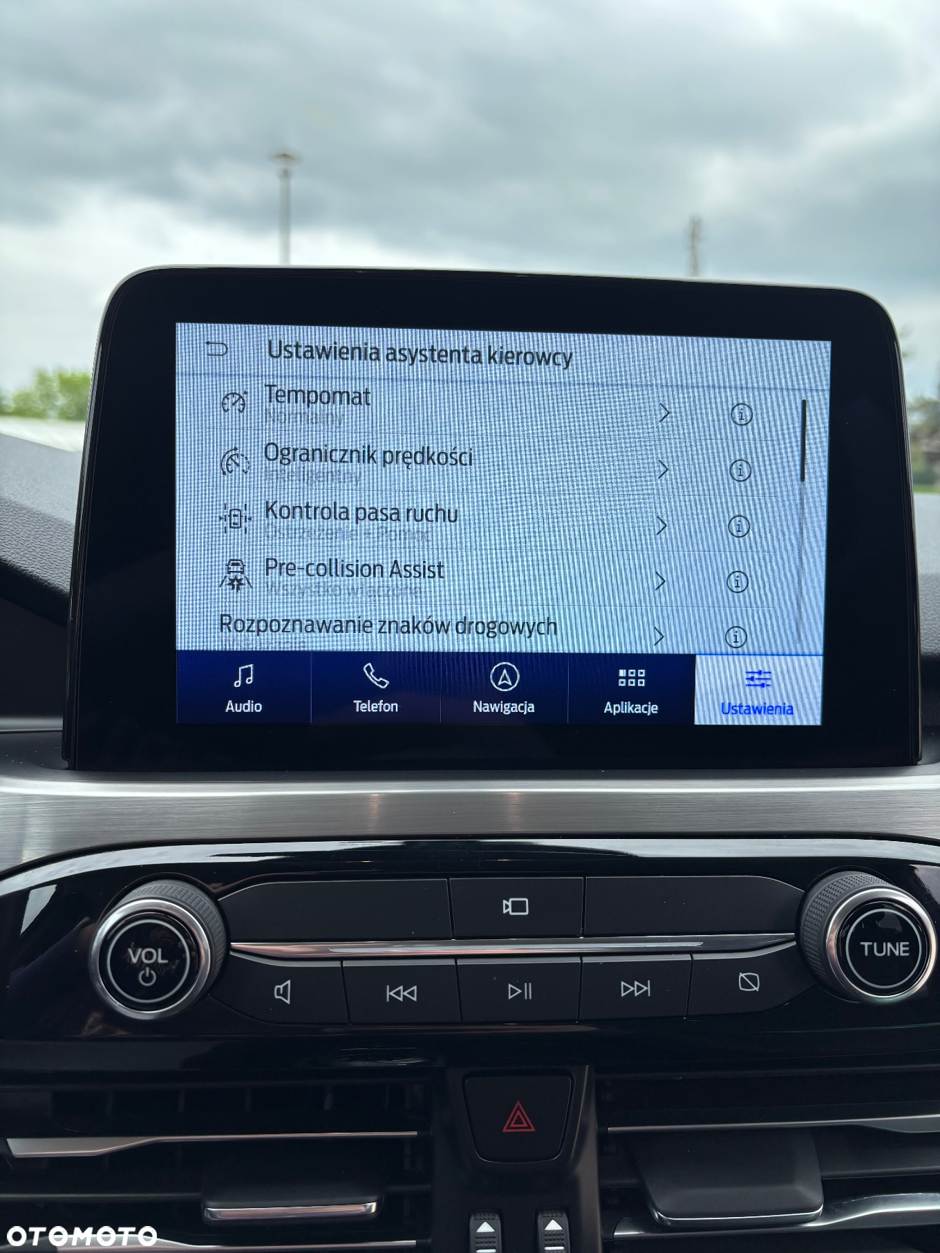 Ford Kuga 2.5 FHEV FWD Titanium - 23