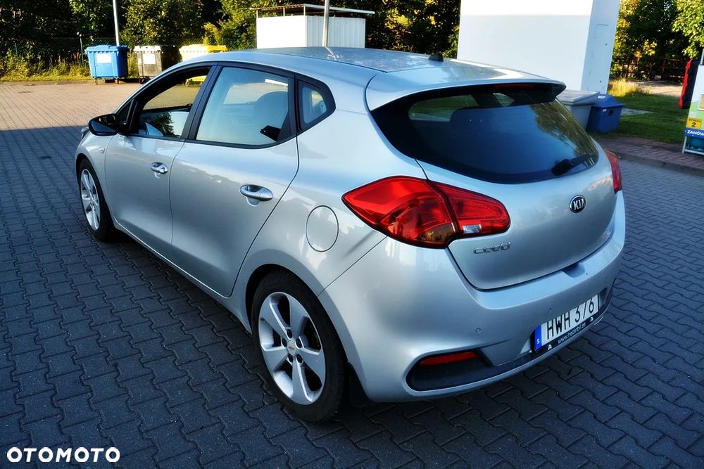Kia Ceed 1.4 CVVT Attract - 16