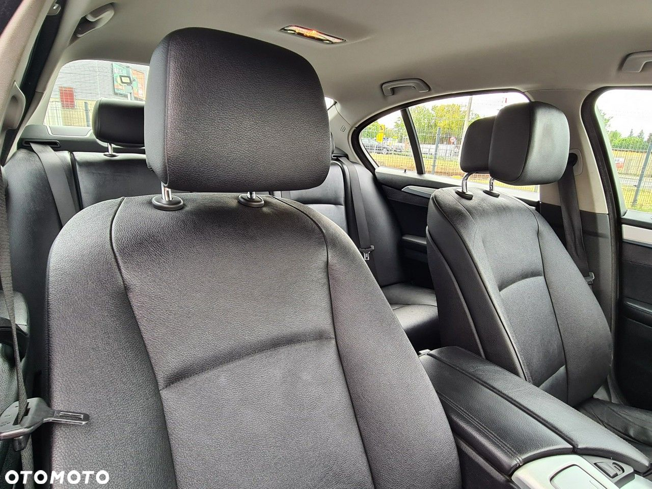 BMW Seria 5 520d - 27