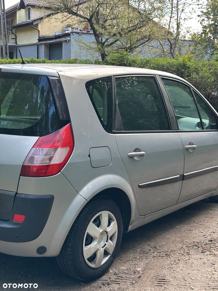 Renault Scenic 1.6 Confort Privilege - 5