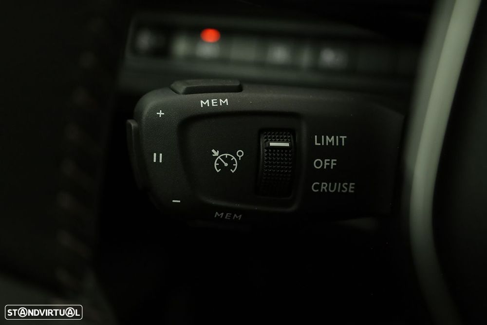 Peugeot 3008 1.6 Hybrid Allure e-EAT8 - 17