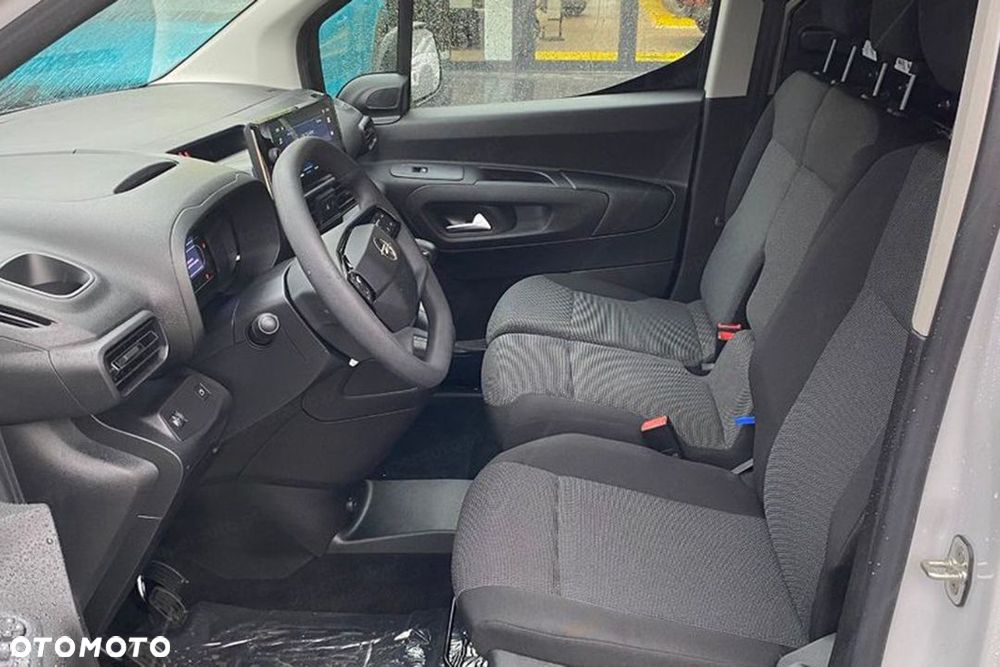 Opel Combo Van XL L2H1 1.5 102KM - 11
