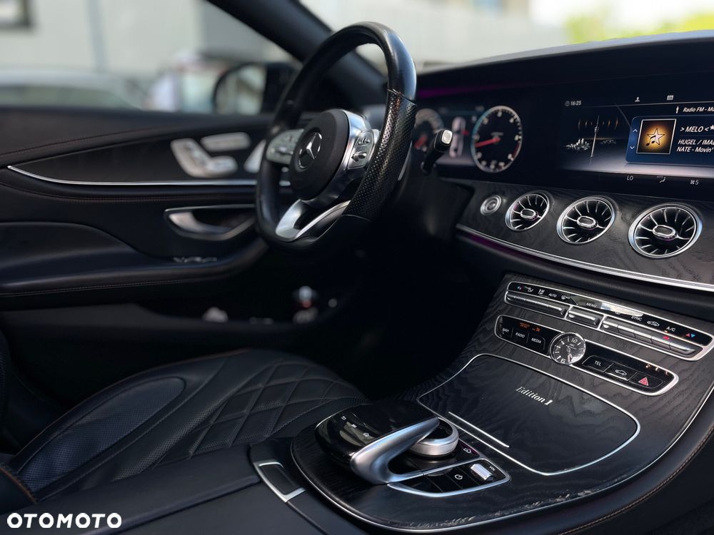 Mercedes-Benz CLS - 21