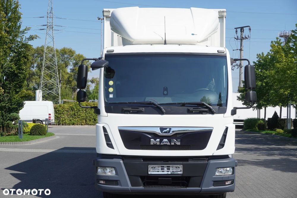 MAN TGL 12.190 / Firanka 19 EPAL / kab. sypialna - 9