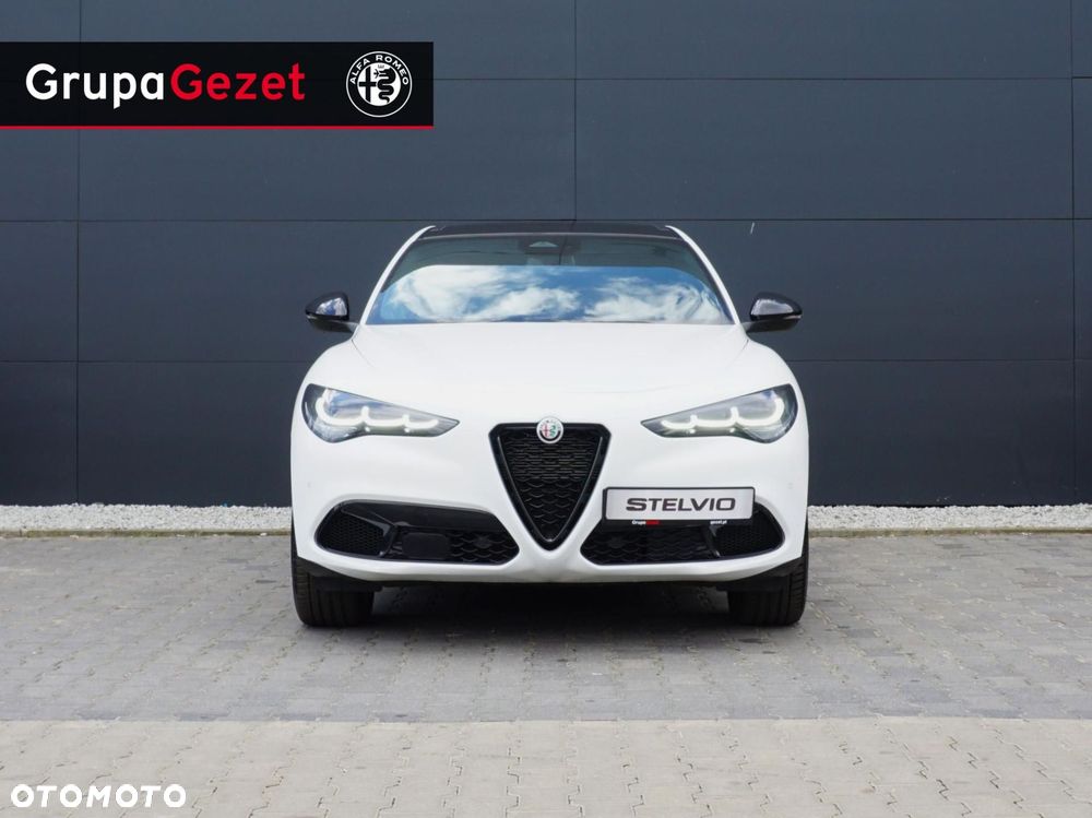 Alfa Romeo Stelvio - 15