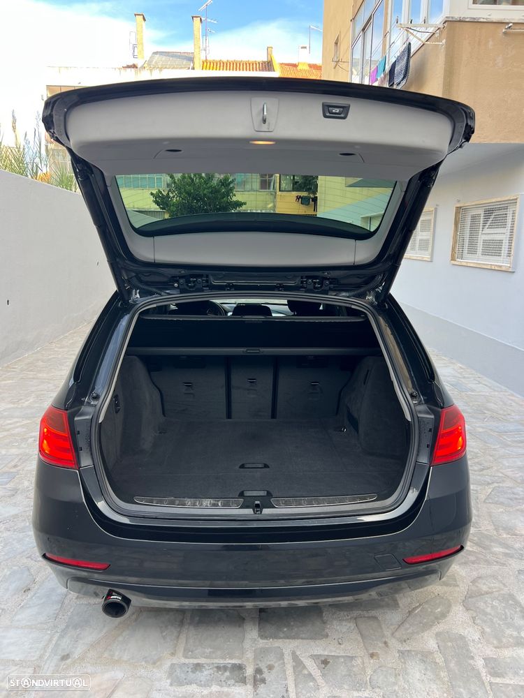 BMW 318 d Touring - 58