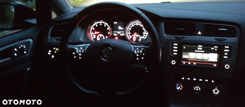 Volkswagen Golf - 5