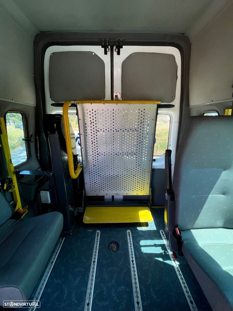 Ford Transit 330L 2.2 TDCi - 14