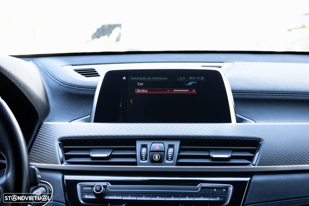 BMW X2 18 d sDrive Auto Pack M - 38