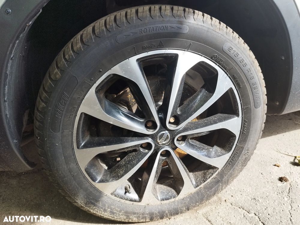 Nissan Qashqai - 4