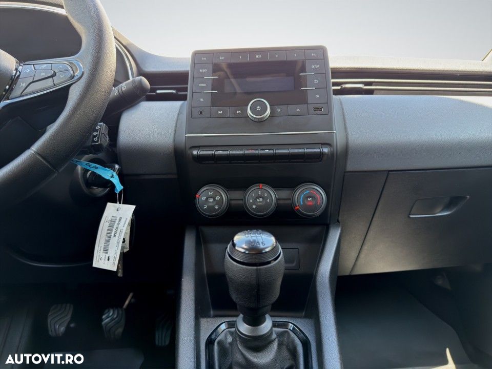 Renault Clio - 18