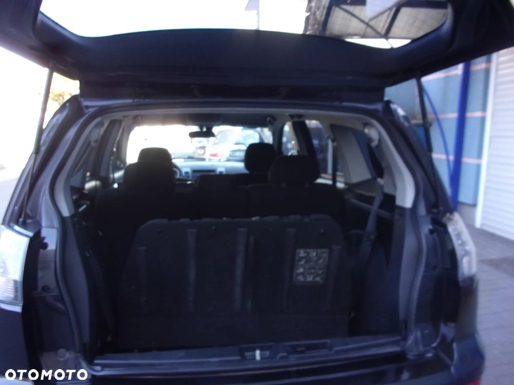 Mitsubishi Outlander - 20