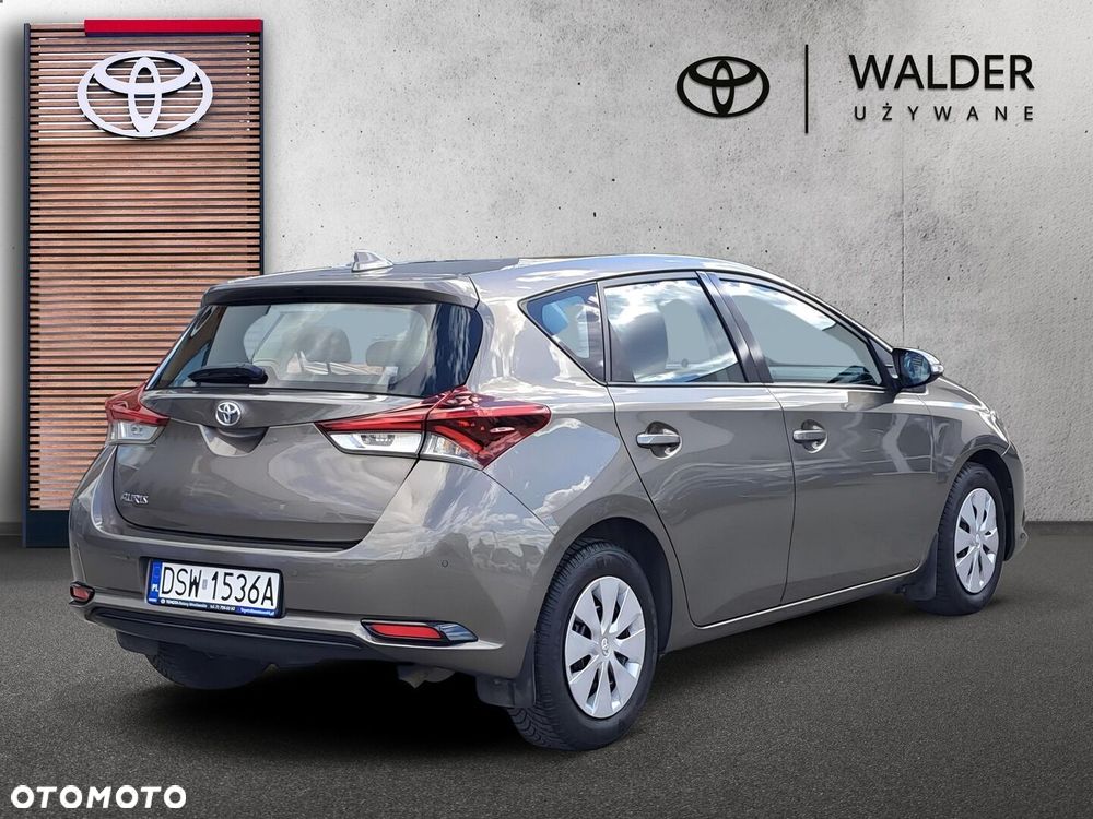 Toyota Auris - 6