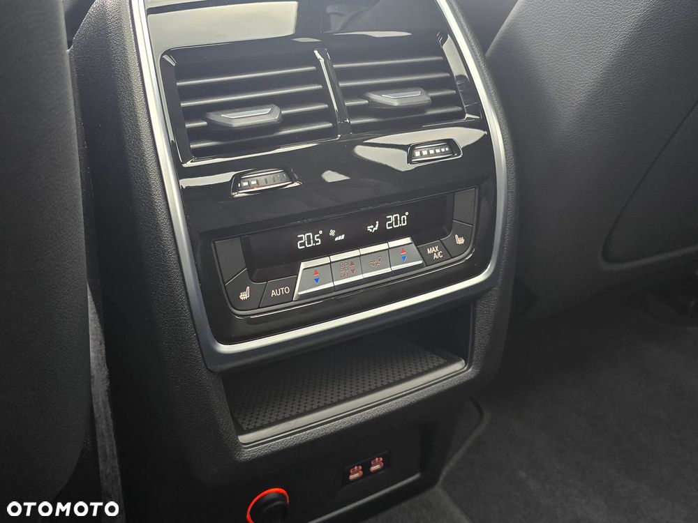 BMW X7 xDrive40d mHEV M Sport sport - 9