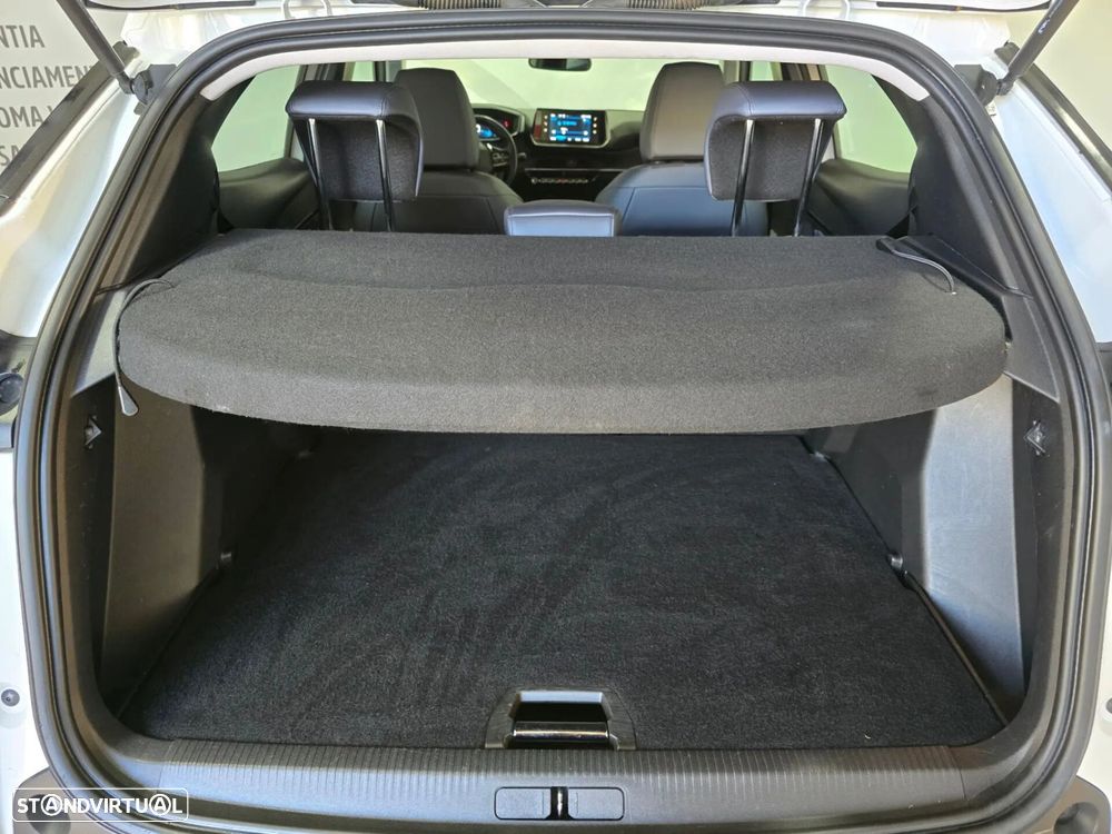 Peugeot 2008 1.2 PureTech Allure - 24