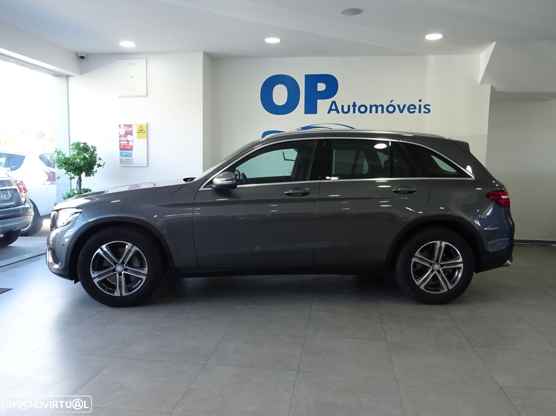 Mercedes-Benz GLC 220 - 3