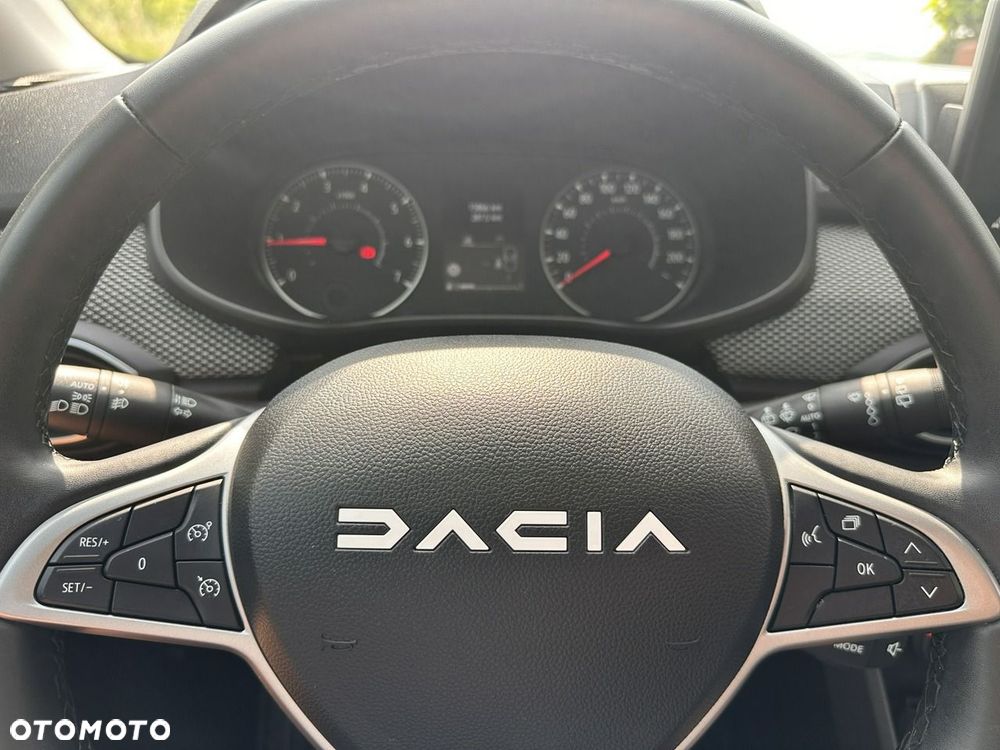Dacia Sandero TCe 90 Essential - 27
