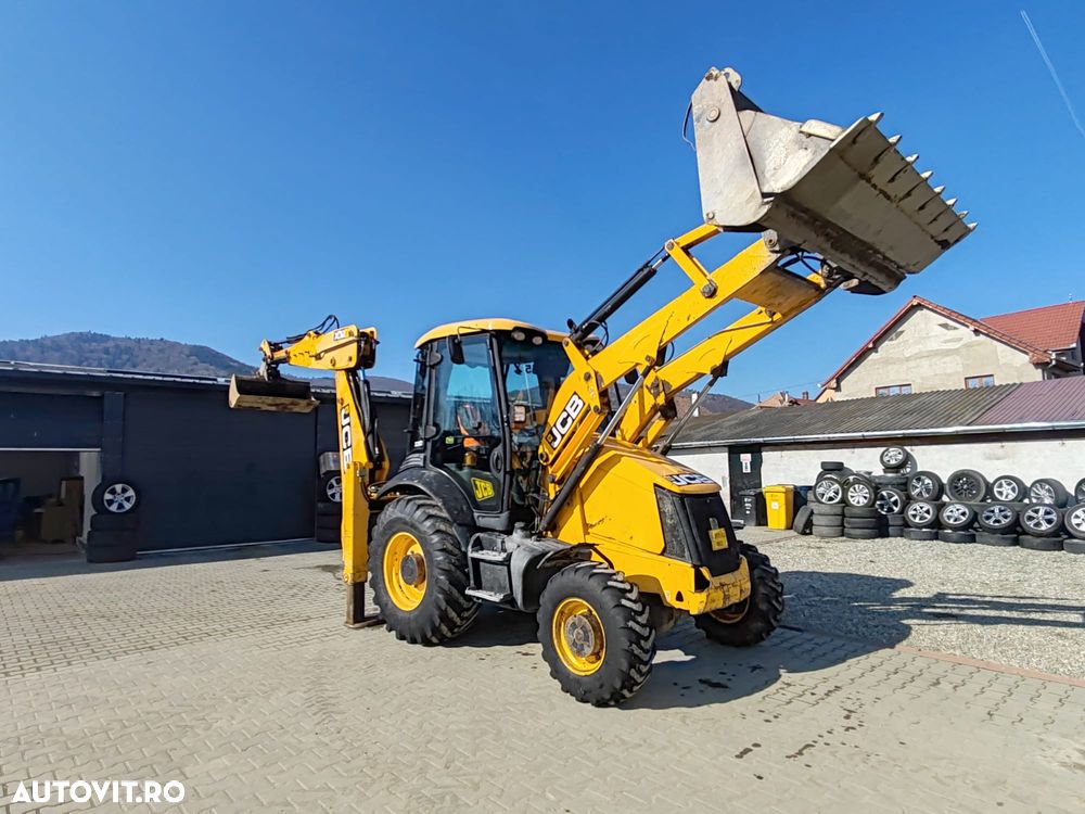 JCB 3CX - 24
