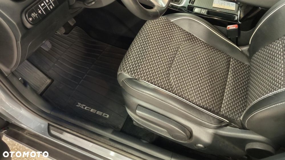 Kia XCeed 1.5 T-GDI L DCT - 12