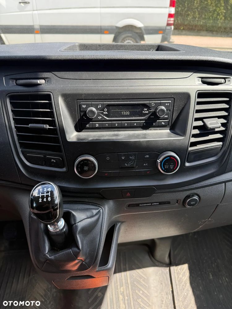 Ford Transit Custom - 19